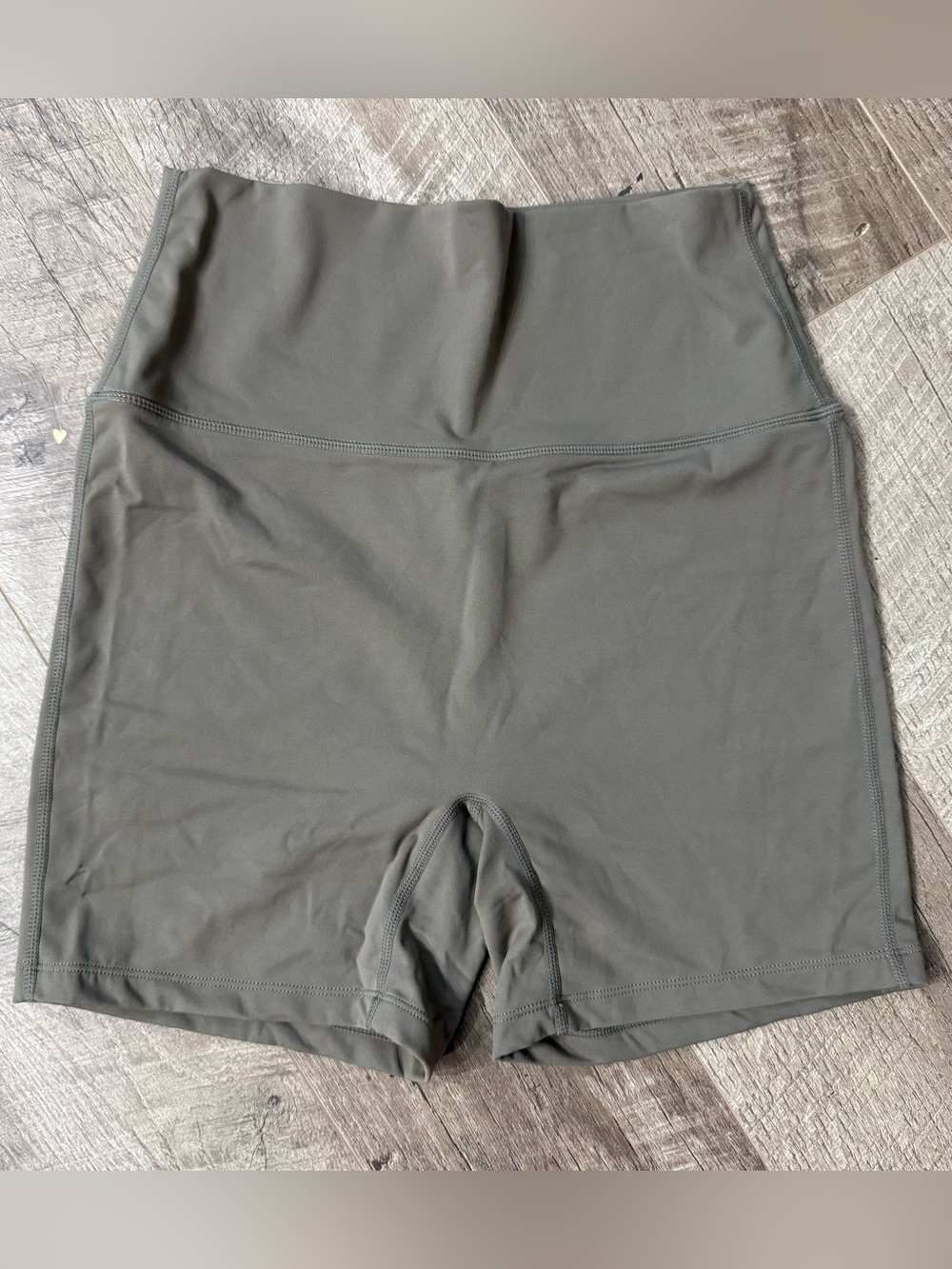 High-Waist Women’s Active Shorts - COOL BEIGE